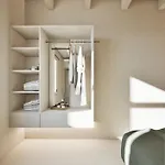 Ta Spitakia