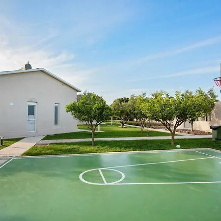 Ta Spitakia Villa *