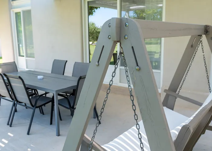 Ta Spitakia Villa İstanköy