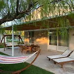Vila Ta Spitakia Kos
