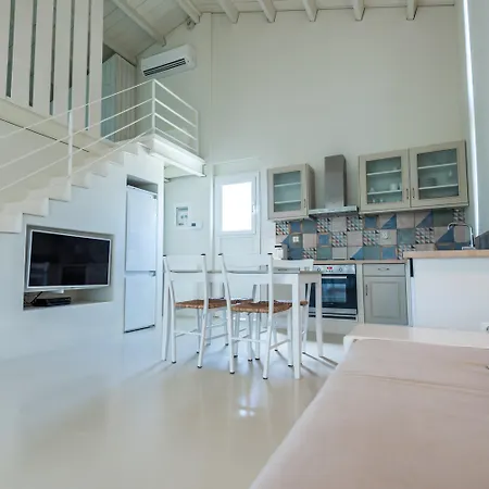 Ta Spitakia فيلة