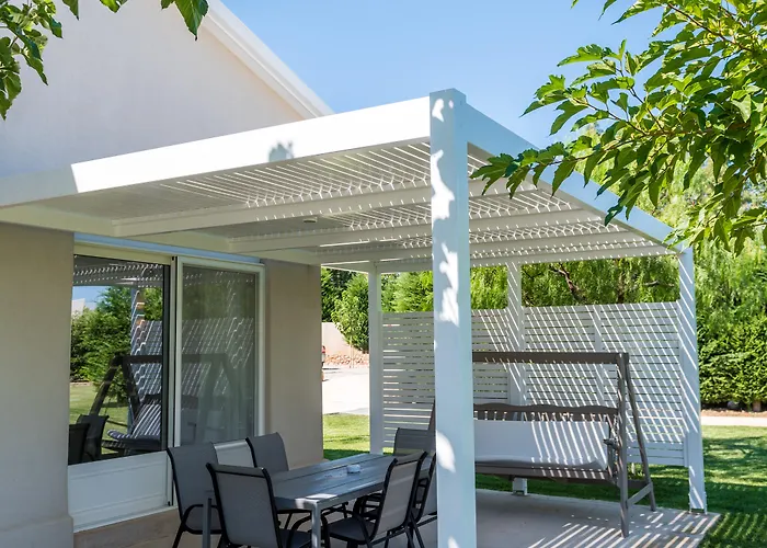 Ta Spitakia بلدة كوس