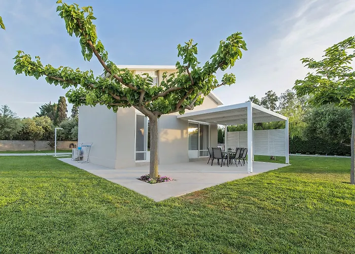 Ta Spitakia بلدة كوس